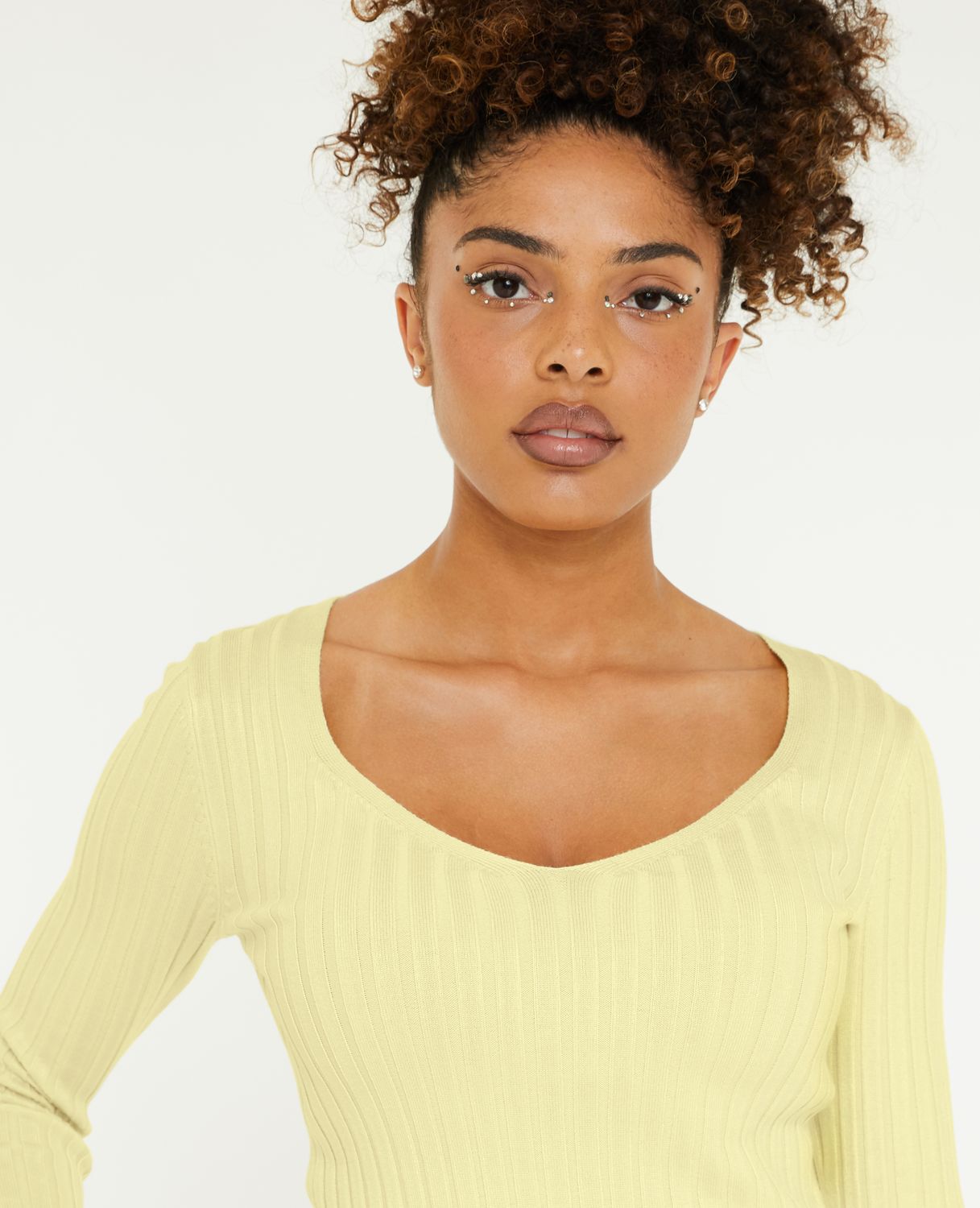 Pull col V maille côtes plates - Jaune