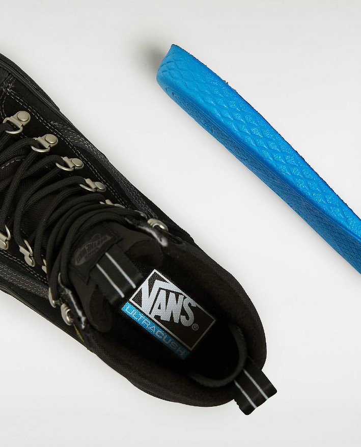 Vans MTE Sk8-Hi Waterproof Black 8.5 US / 41 EU
