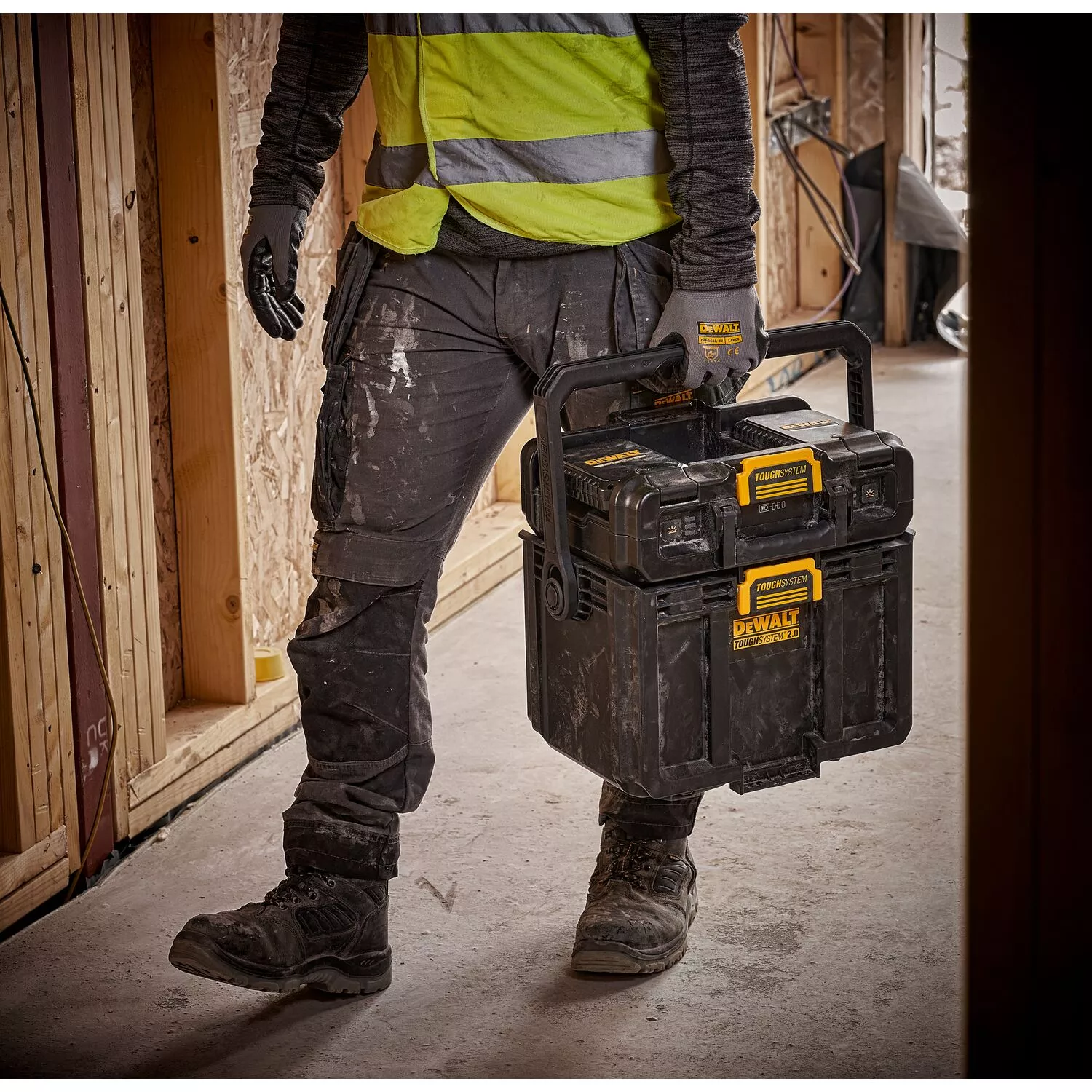 DeWALT DWST08061-1 ToughSystem 2.0 Gereedschapskoffer en 18V Li-ion accu lamp