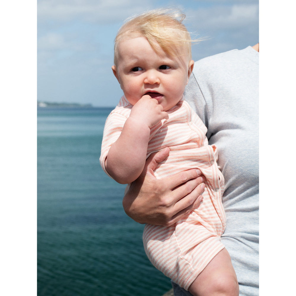 Køb Serendipity Coral/Offwhite Baby Kort Dragt Stripe