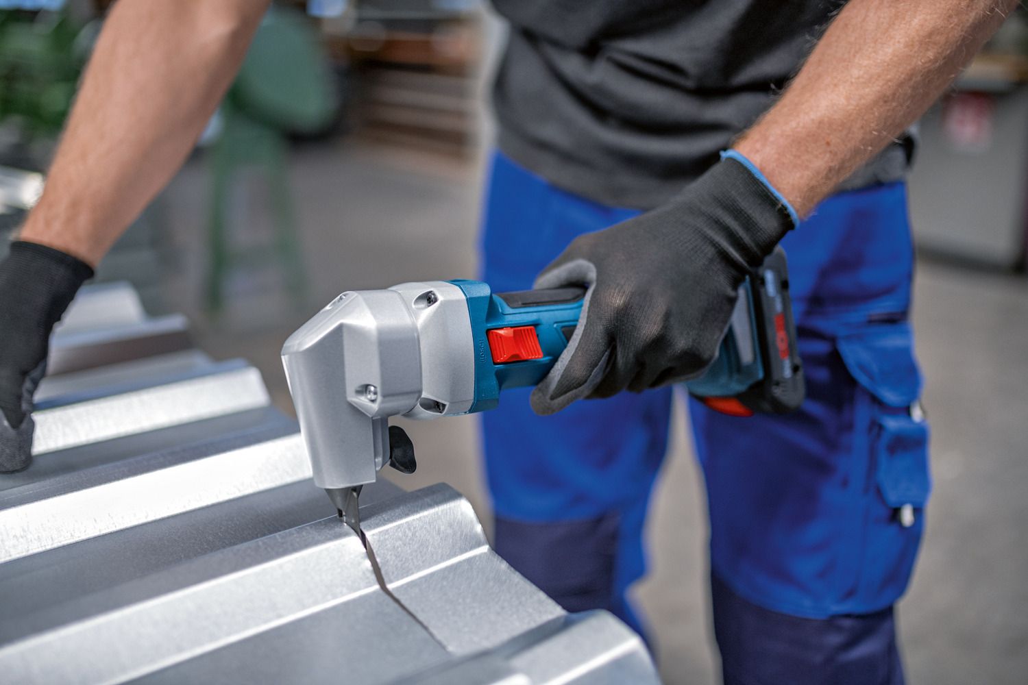 Bosch Professional GNA 18V-16 E Accu knabbelschaar 18V 4.0Ah in L-Boxx - 0601529601