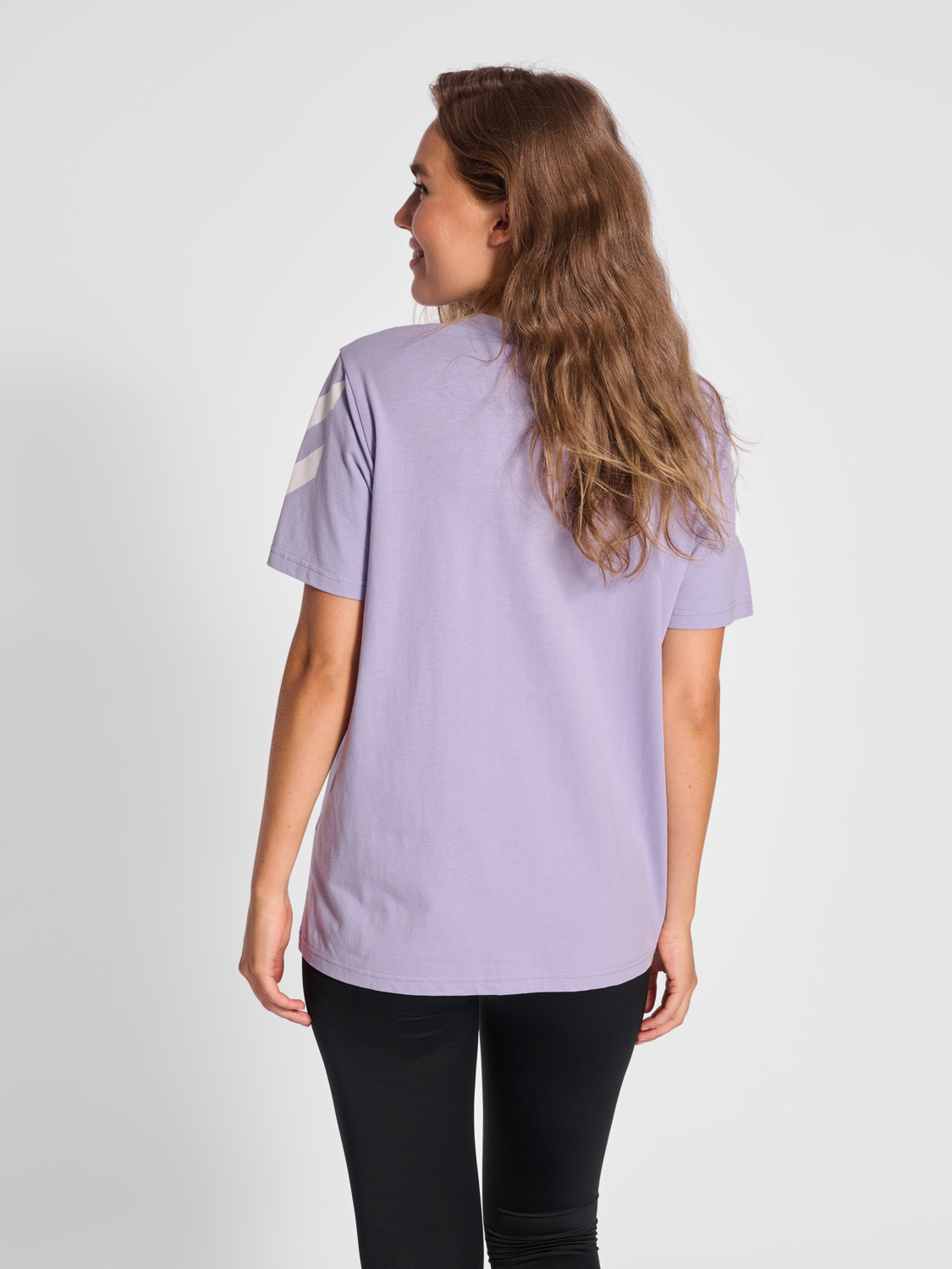 hmlLEGACY CHEVRON T-SHIRT