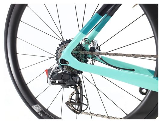 Produit reconditionné · Bianchi Oltre XR4 Carbone AXS 12V · Noir / Vélo de route / Bianchi | Très bon état