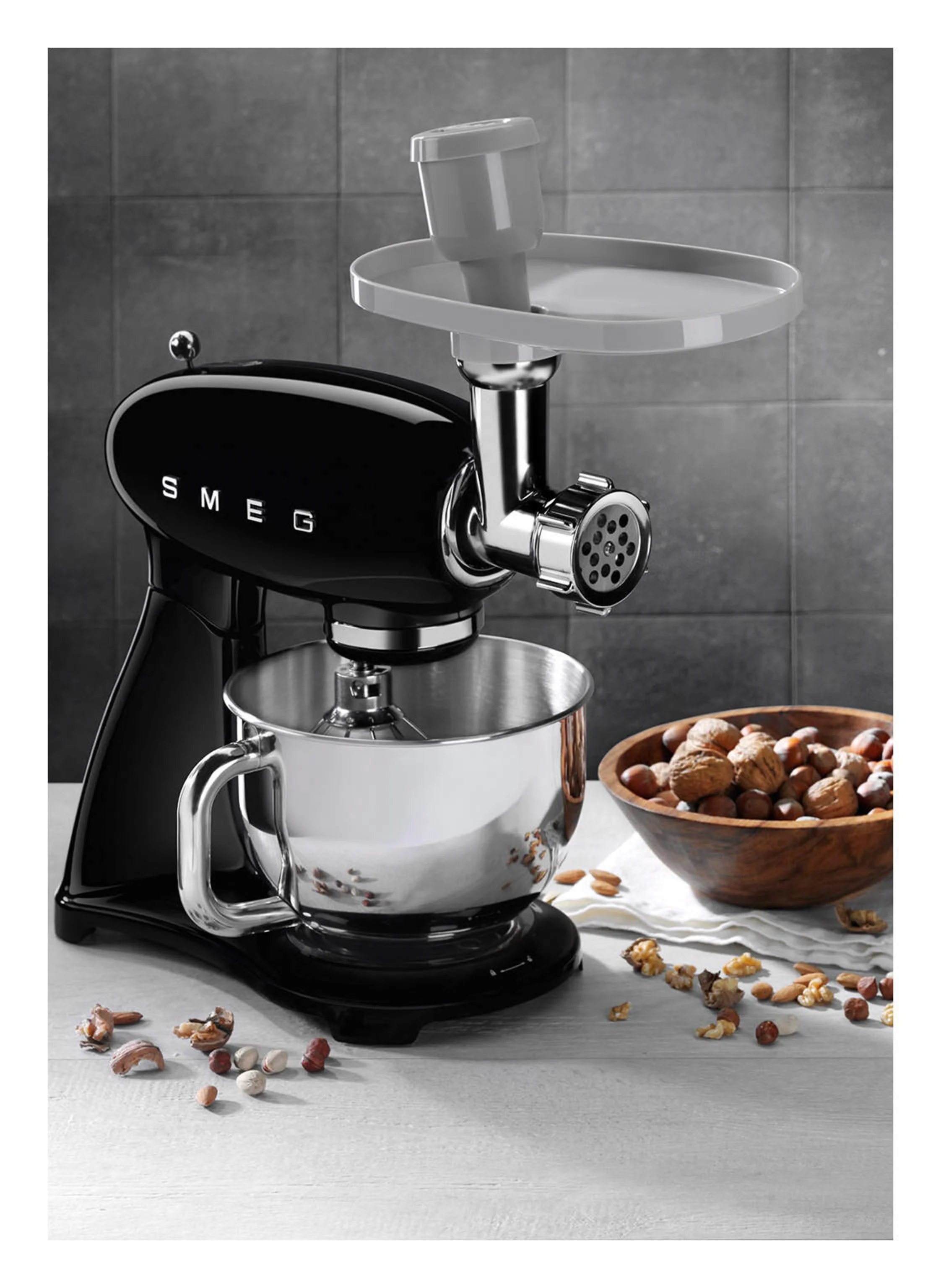 SMEG Küchenmaschine SMF03