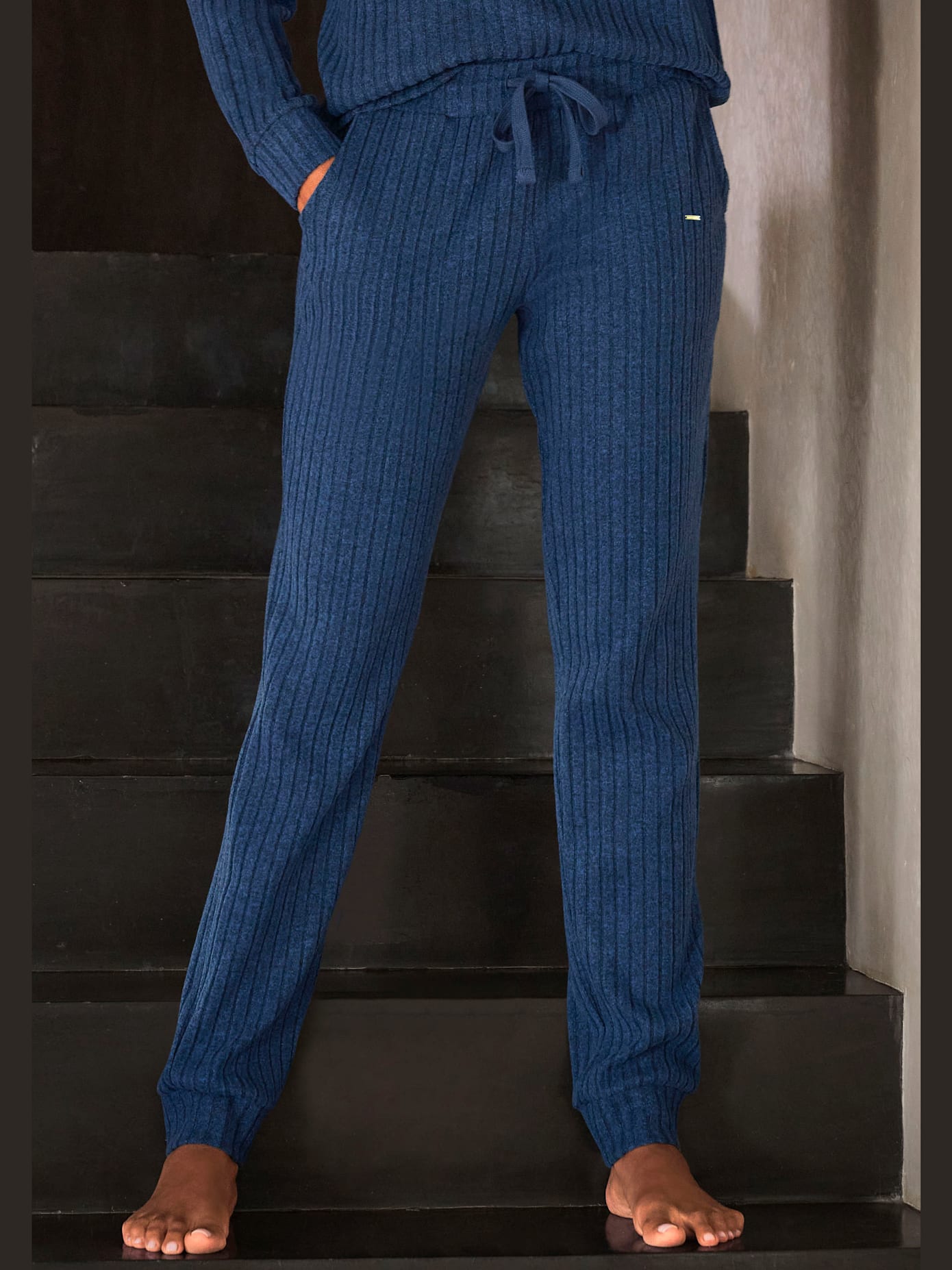 Pantalon d'intérieur pantalon côtelé avec jambes étroites