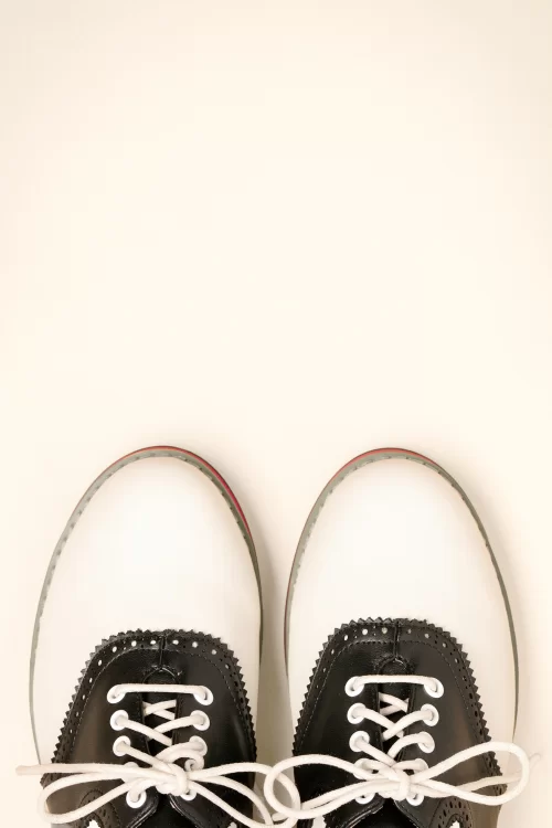 Banned Retro Old Soul Dancer-schoenen in wit en zwart