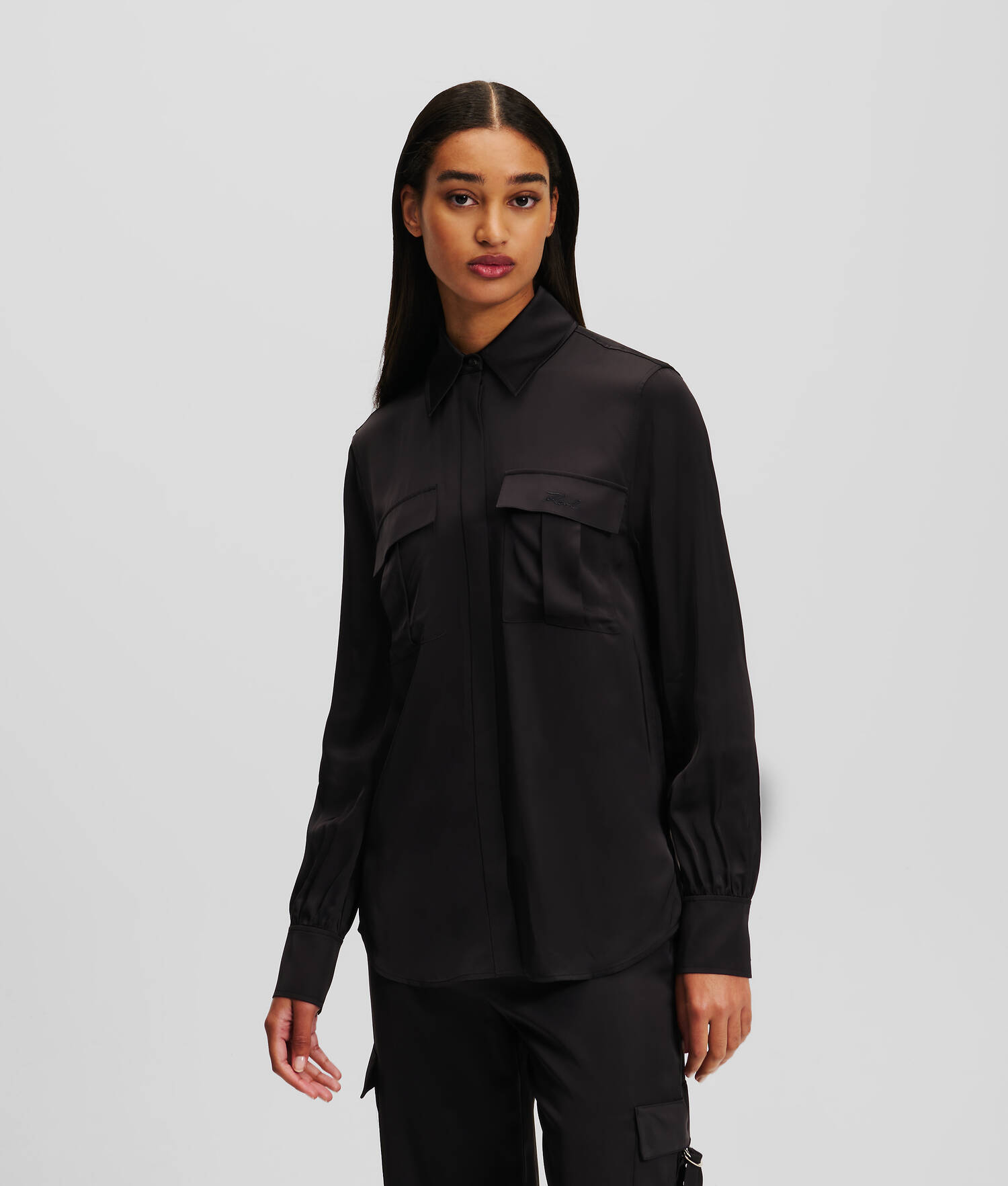 CHEMISE CARGO EN SATIN