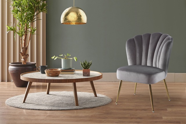 Kayoom Polsterstuhl »Stuhl Lalie 125, Rückenlehne im Retro-Stil, ausgefallene Rückenlehne« () 1 Stk.Rückenlehne in Muschel-Design, Samtbezug, goldene Metallbeine