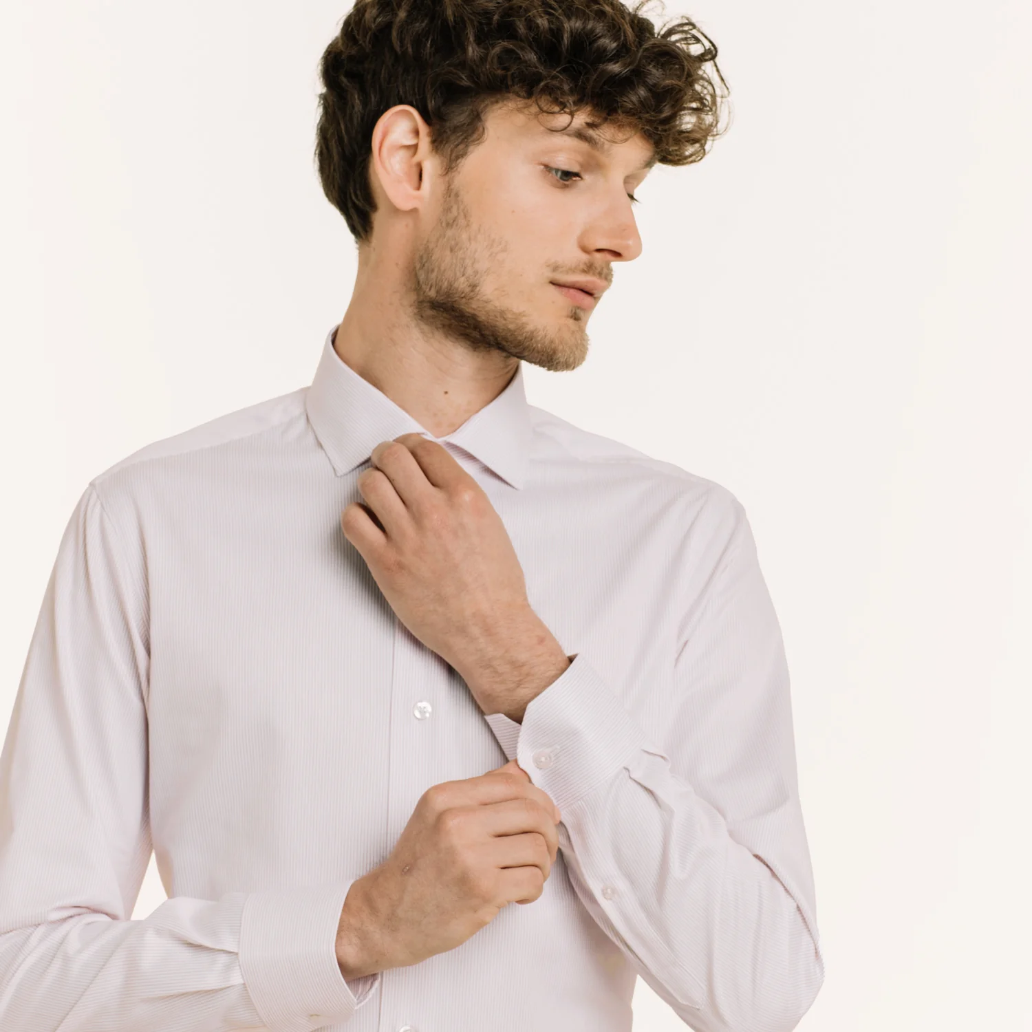 Slim-fit twill shirt with fine red stripes
