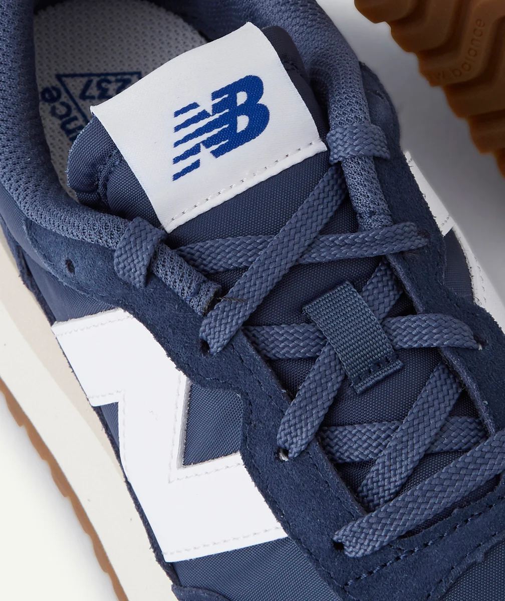 NEW BALANCEBASKETS 237 BLEUES ET BLANCHES