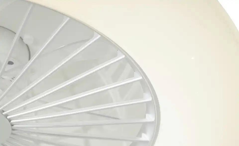 Deckenventilator / Deckenleuchte