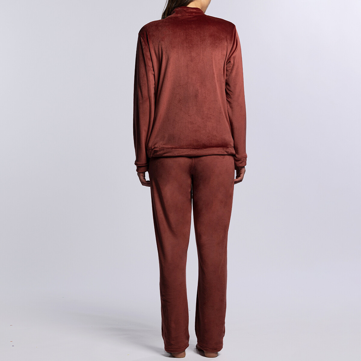 TECCIA<br>Pijama de veludo One