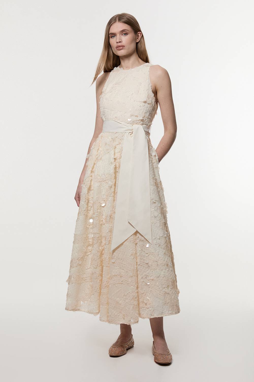 KarenMillen Robe de bal maxi texturée à sequins floraux, ceinturée et nouée