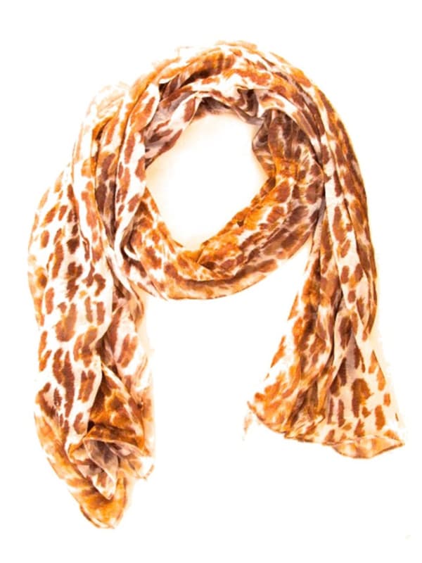 Skjerf med leopardmotiv