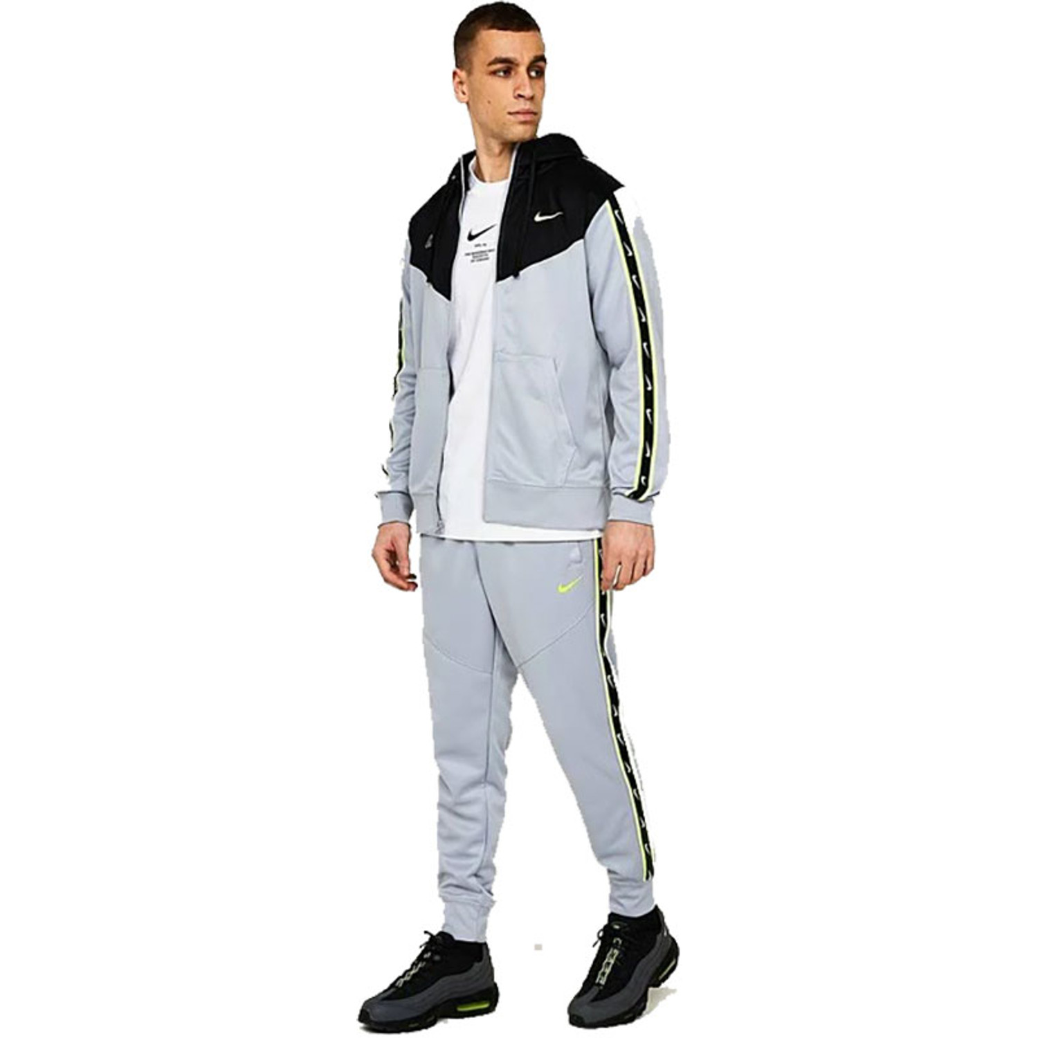 Nike Sportswear Repeat Trainingspak