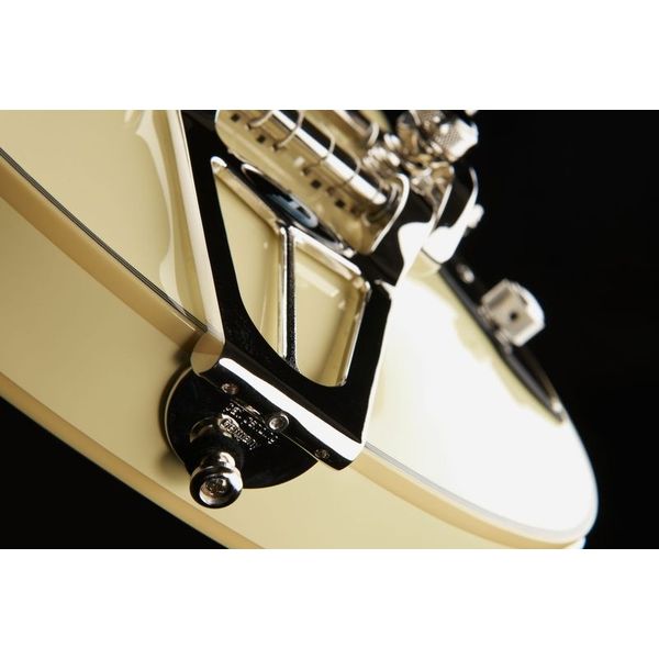 Duesenberg TV Fullerton Vintage White