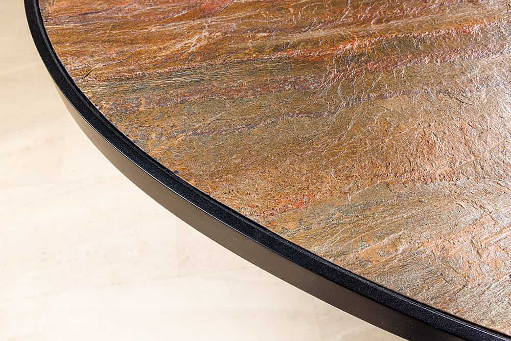 Massiver Esstisch MOUNTAIN SOUL 240cm rötlich grün schwarz oval Naturstein Eisen