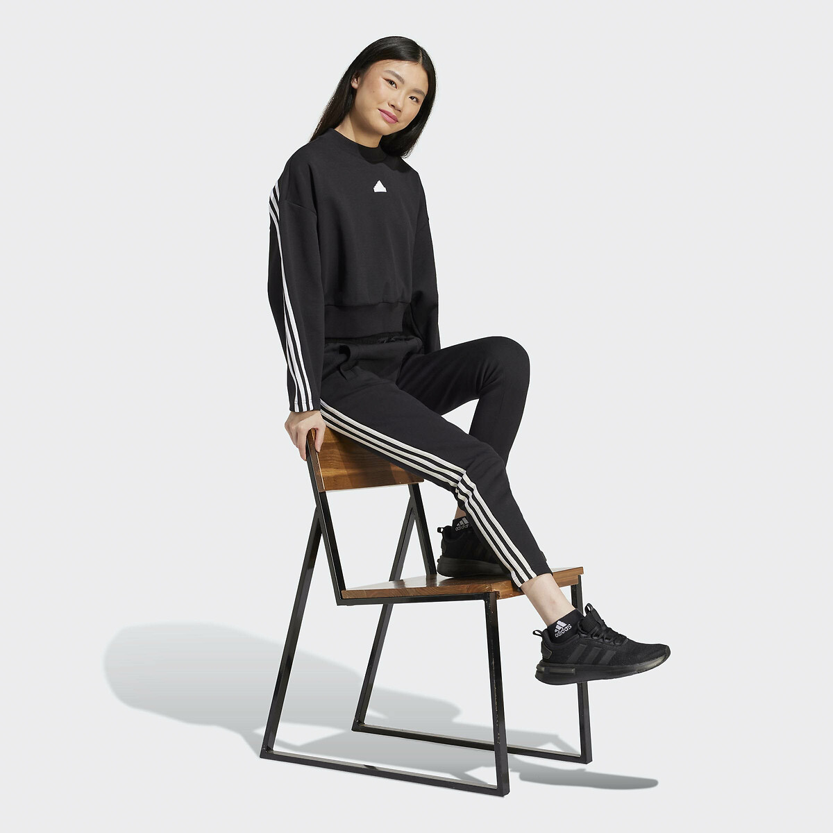 ADIDAS ROUPAS ESPORTIVAS<br>Suéter 3 listras Future Icons