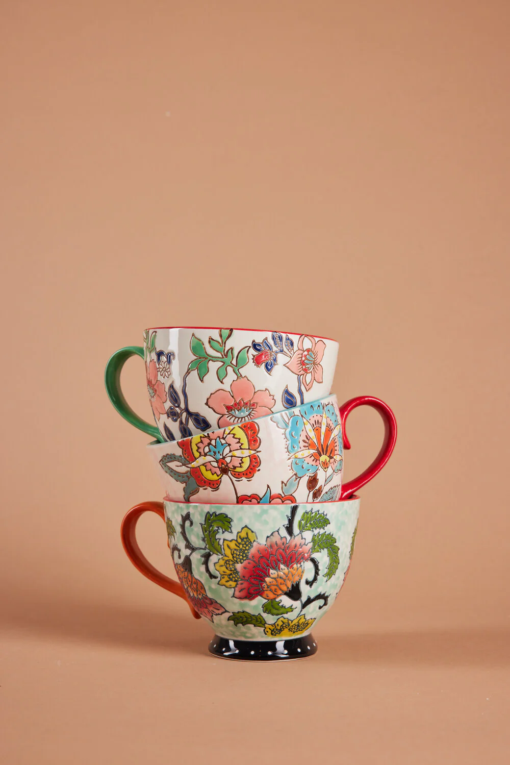 Bahne Interior  Håndmalet krus med blomster, rød - H9 cm.