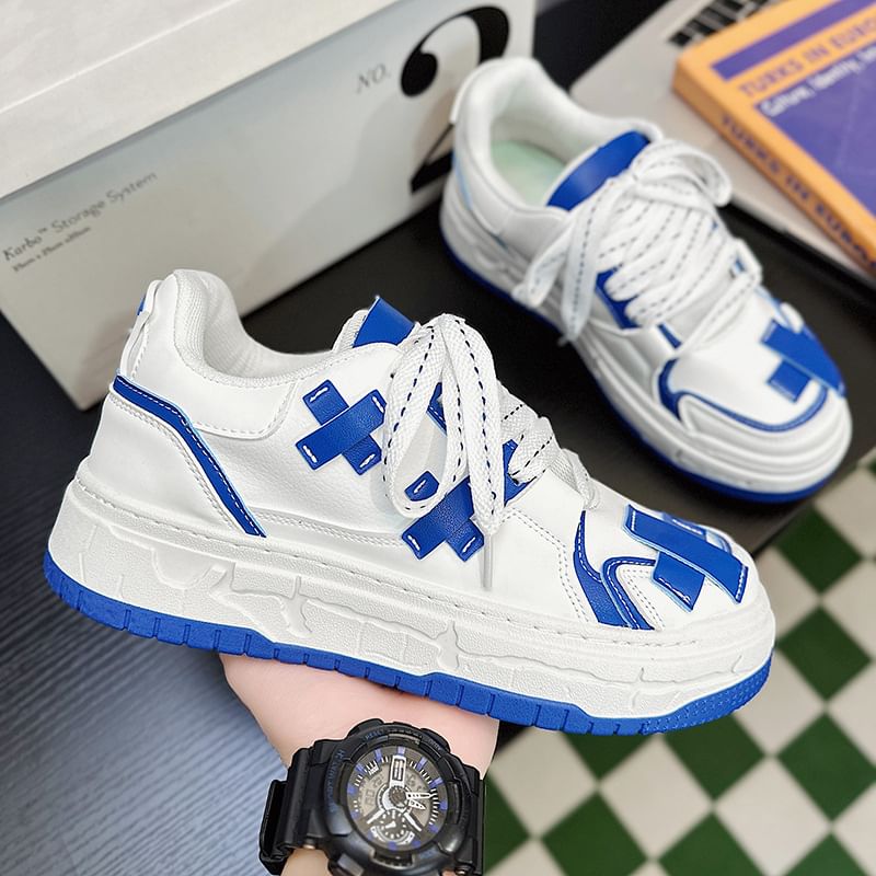 Tanzanite - Cross Applique veterschoenen