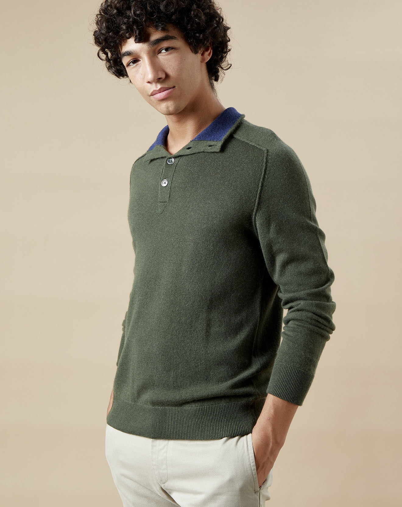 Hartford Pull en Laine & Cachemire High Neck olive
