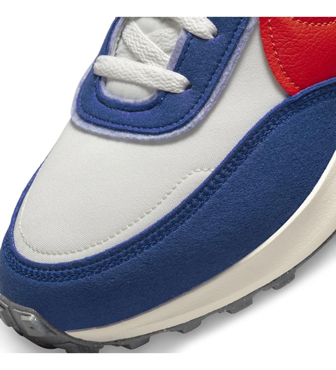 Nike Men Waffle Debut Sneakers