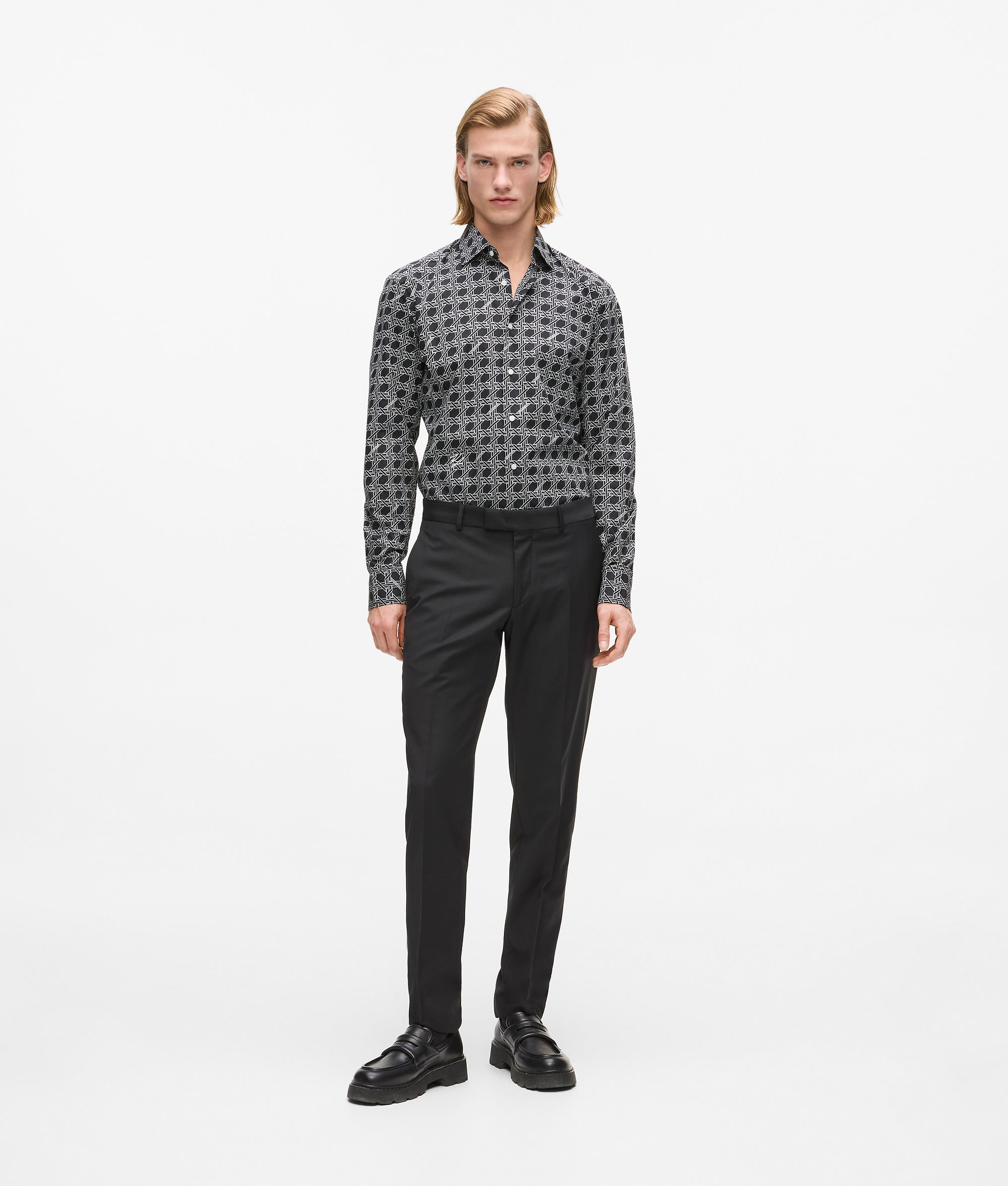 Slim-fit zwarte broek