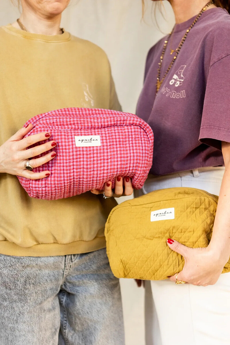 APACHES COLLECTIONS<br>Necessaire GAYANE com zíper