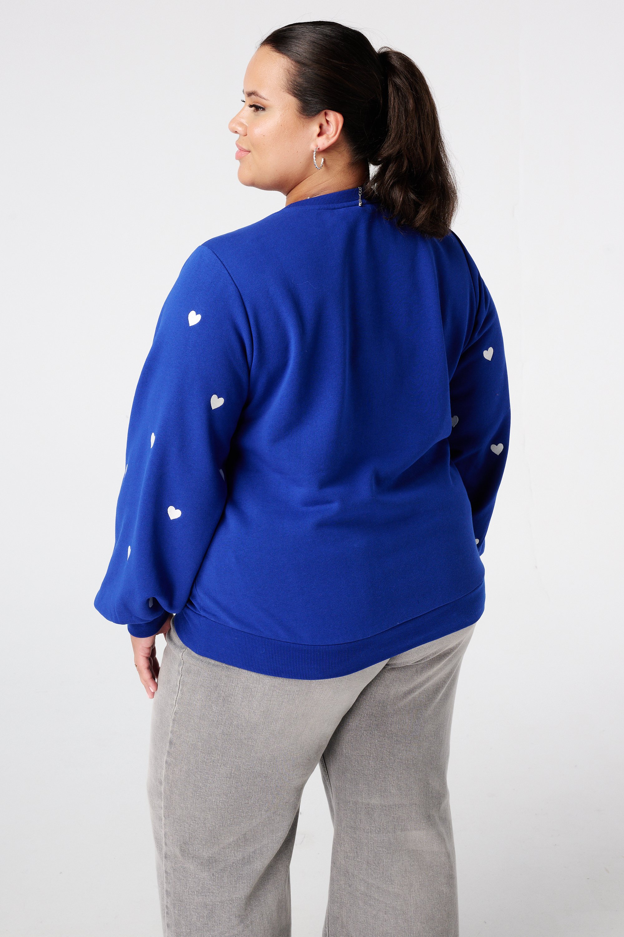 Sweater met geborduurde hartjes en ballonmouwen Kobalt blauw