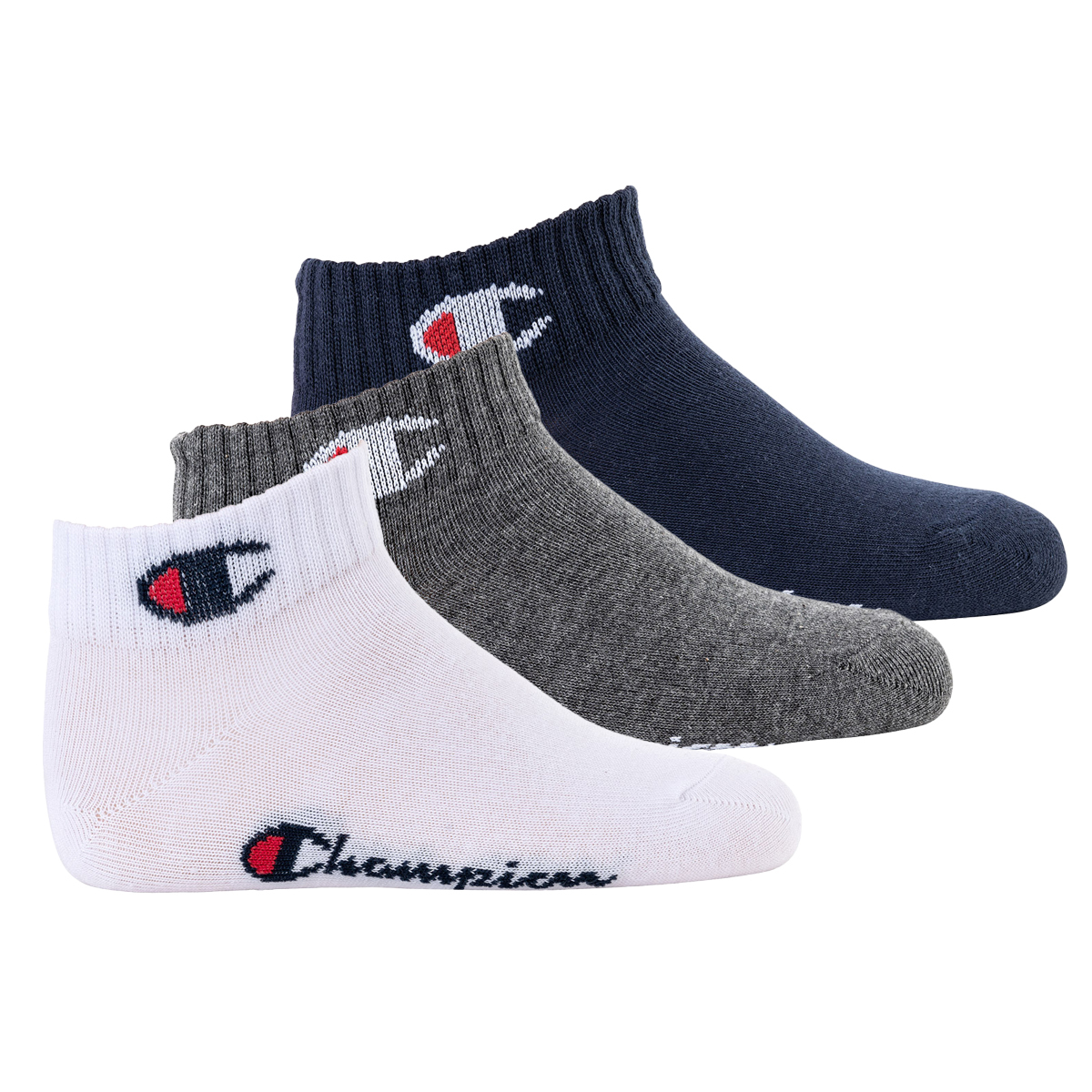Pacote com 3 pares de meias Champion de cano curto, corte regular e acabamento liso.