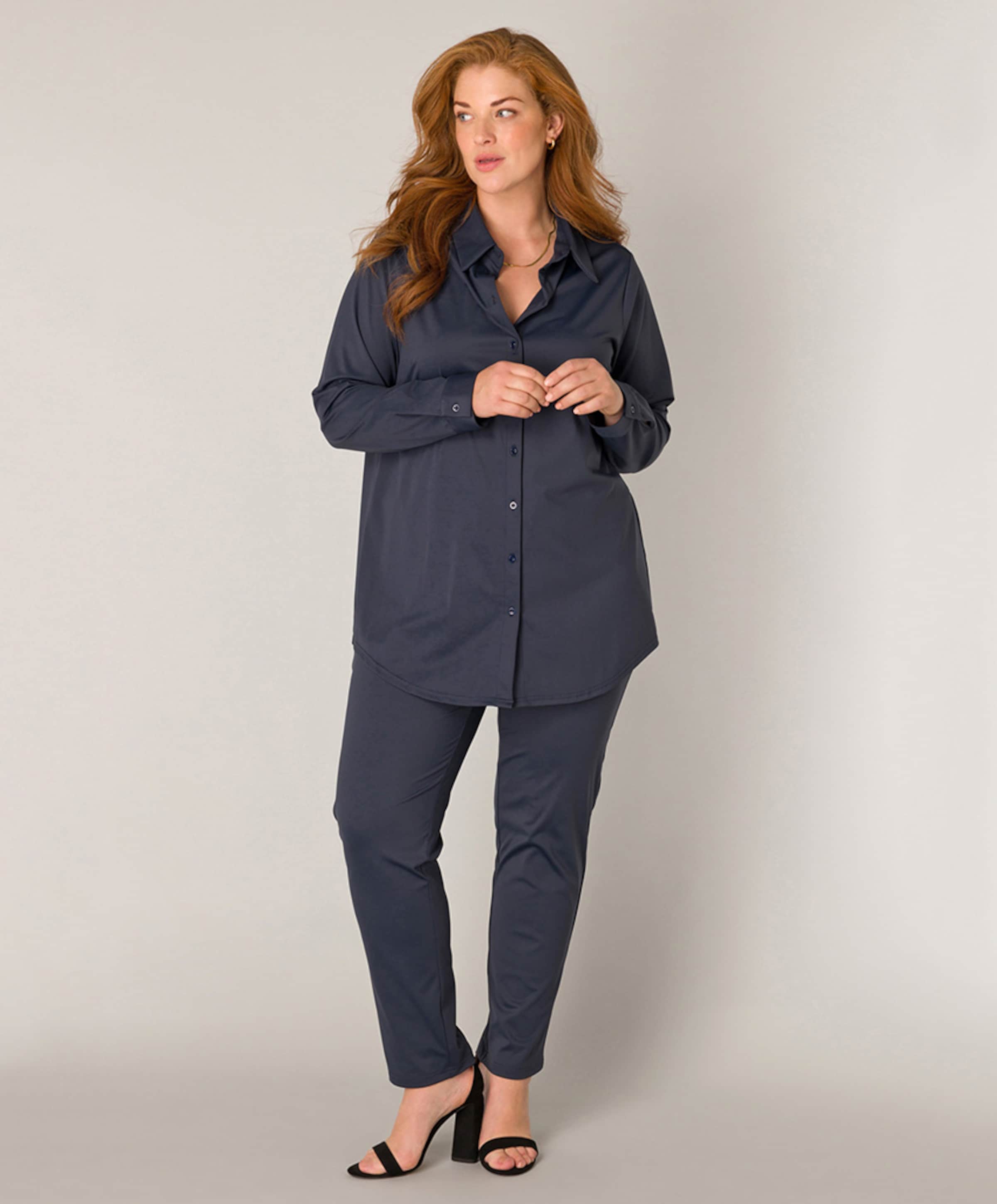 Base Level Curvy Dames blouse blauw