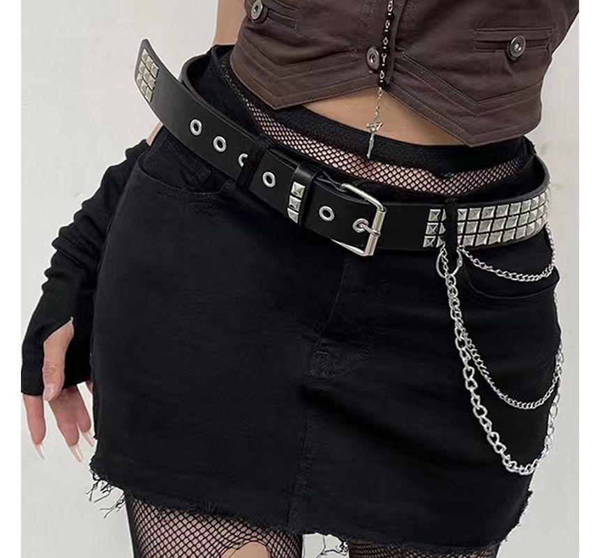 Rofuka - Riem met ketting en studs