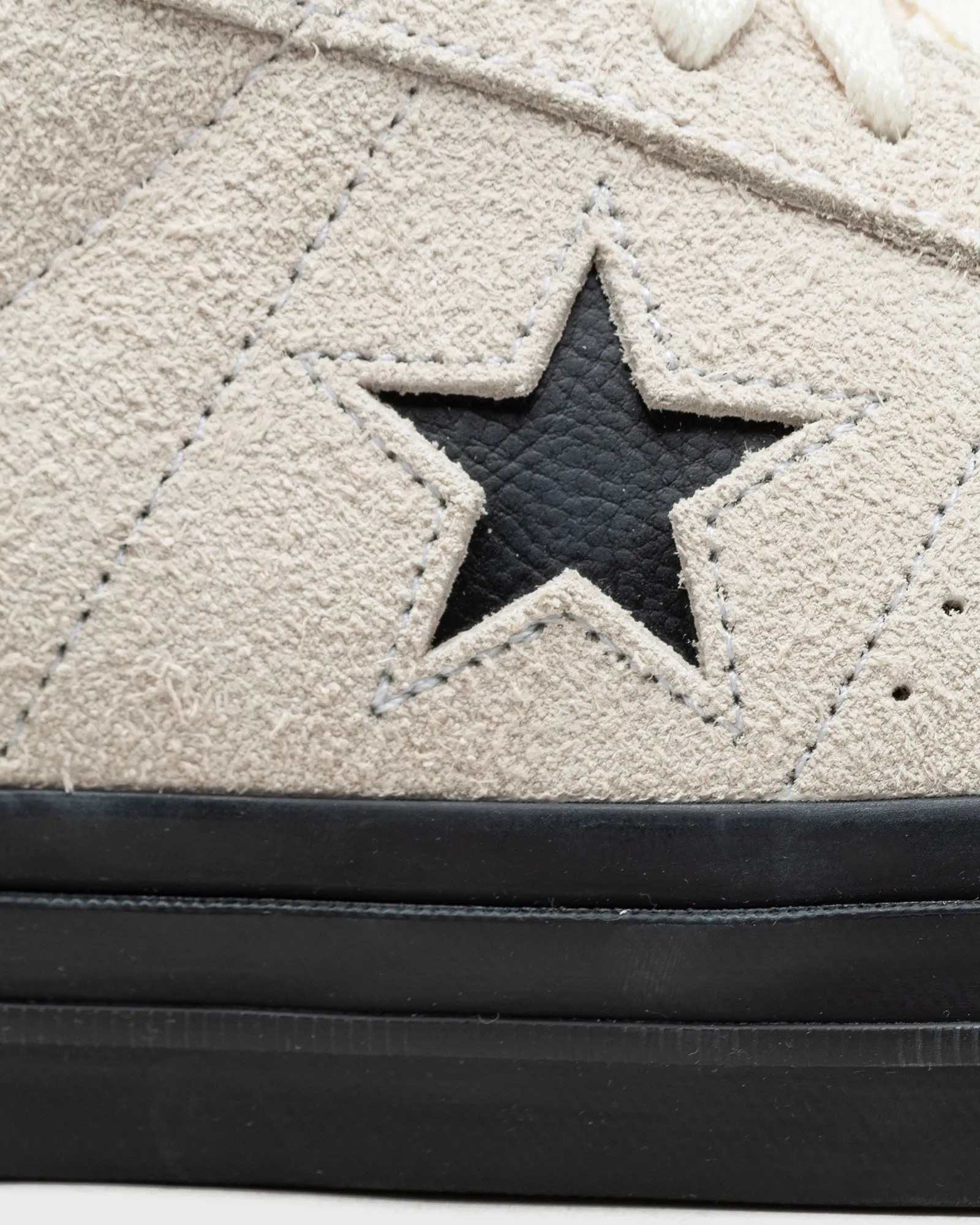 Converse One Star Pro