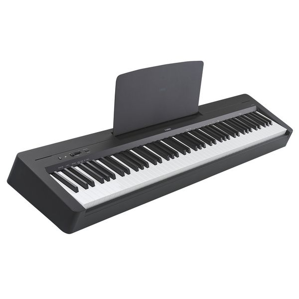 Yamaha P-145 B Mega Bundle