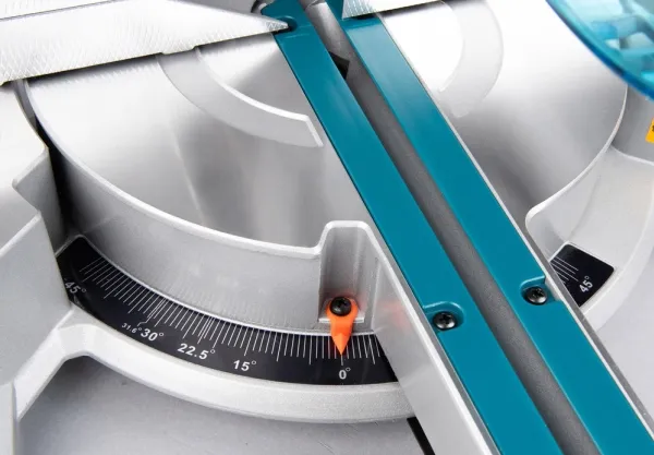 Makita LSO816F, 5000 rpm, 5000 rpm, 6,5 cm, 30,5 cm, 102 dB, 91 dB