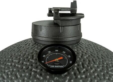 The Bastard kamado barbecue VX Medium Complete 68 x 135 x 129 cm