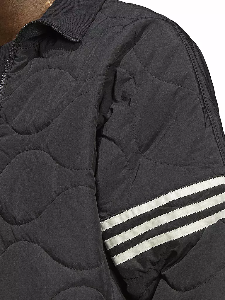ADIDAS ORIGINALS Leichtsteppjacke  schwarz