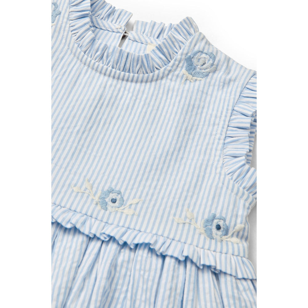 Køb COPENHAGEN COLORS Sky Blue W Cream Stripe Seersucker Kjole W. Ruffles Og Emb.