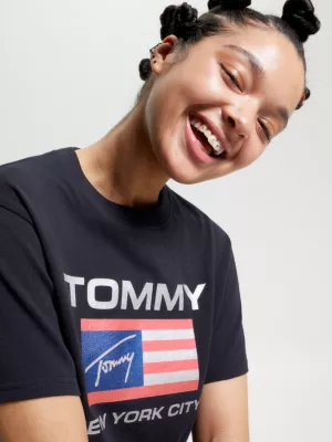 Camiseta de corte clássico com logo moderno