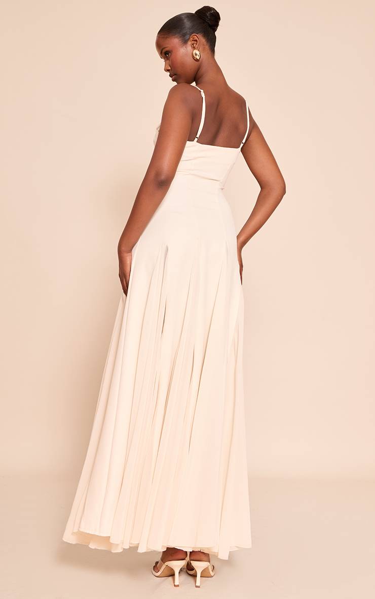 Crème Robe Longue À Bretelles
