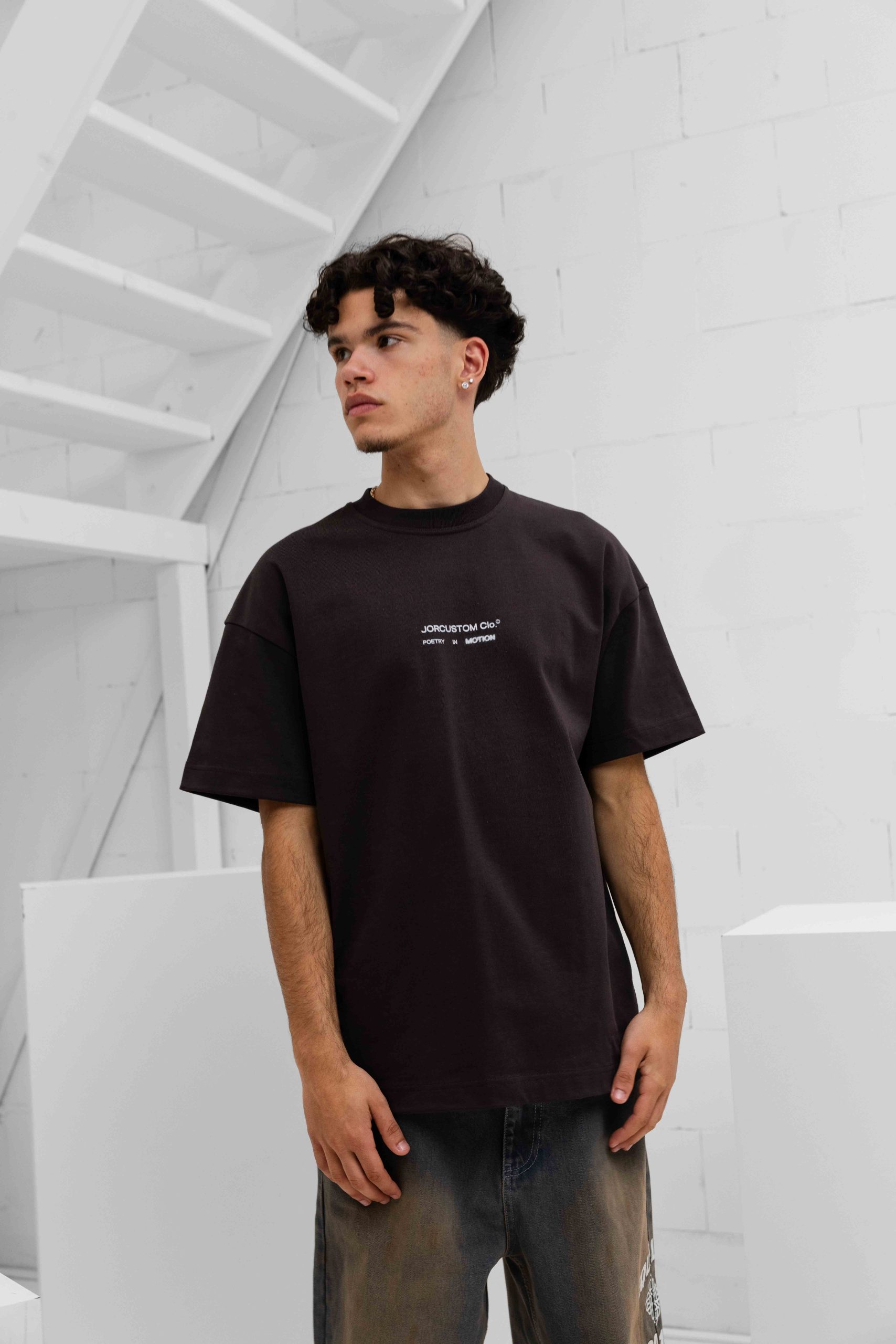 Jorcustom Poetry ln Motion Loose Fit T-Shirt Heren Bruin
