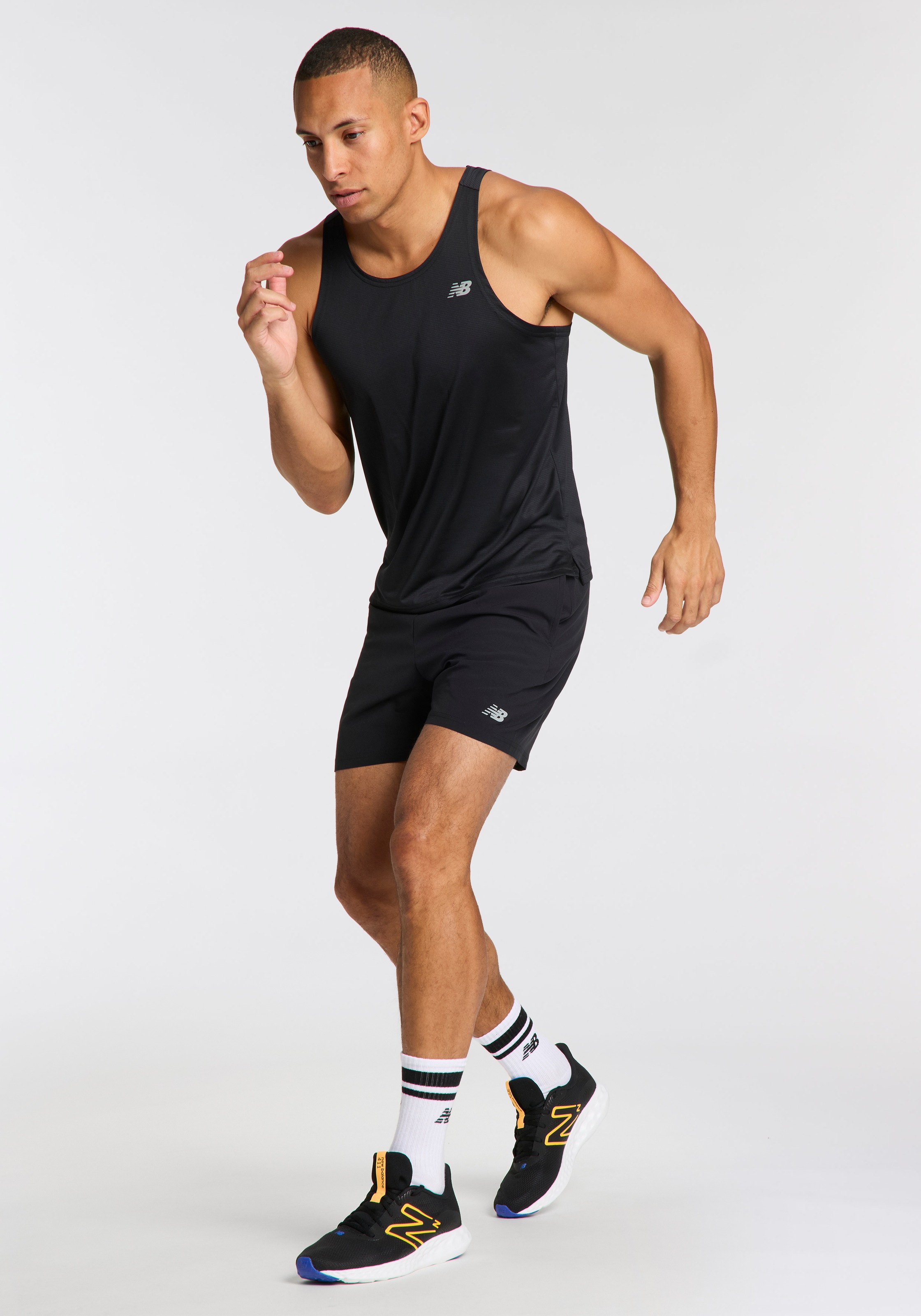 New Balance Laufshorts »SPORT ESSENTIAL SHORT 5«