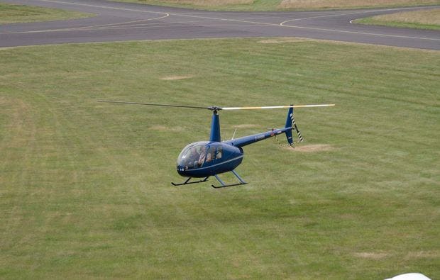 Hubschrauber-Rundflug ab Bad Ditzenbach bei Stuttgart schenken