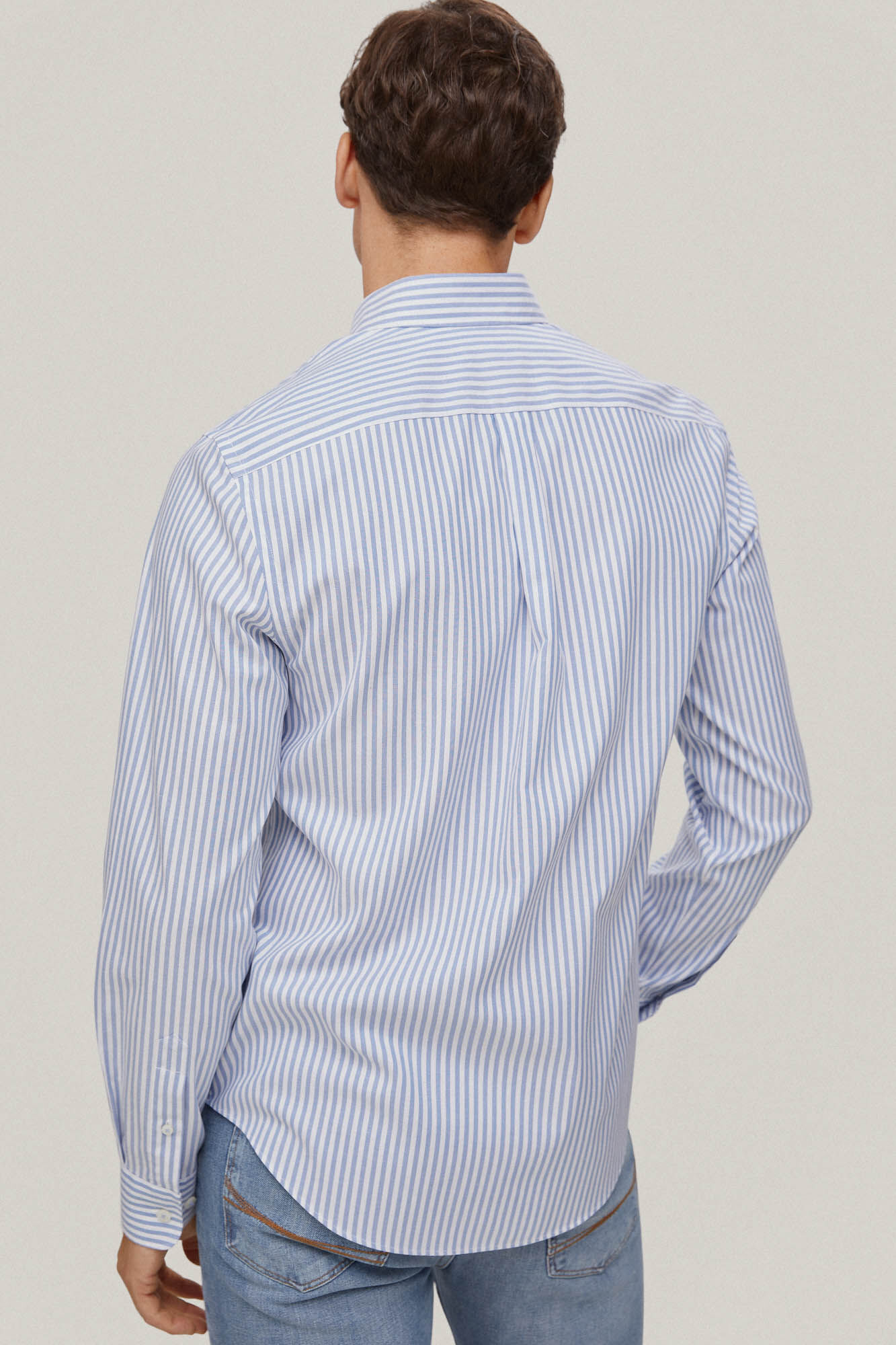 Camisa listrada que não precisa passar e resistente a manchas - Azul