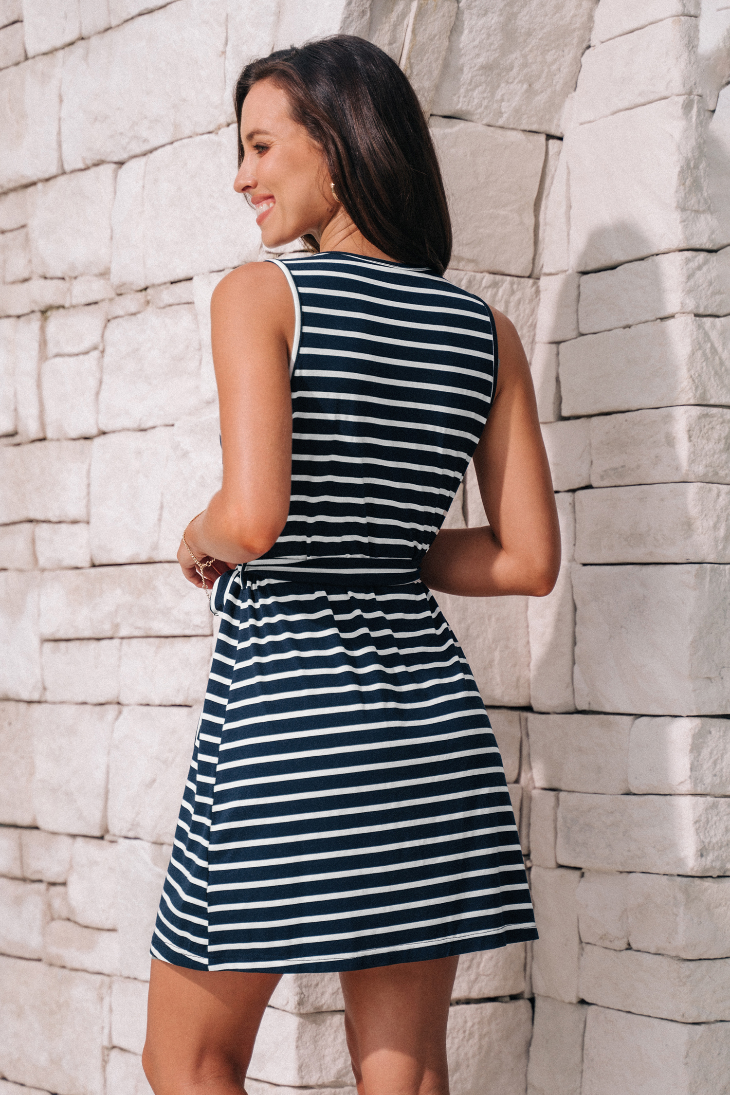 Robe mini en jersey à col en V et rayures
