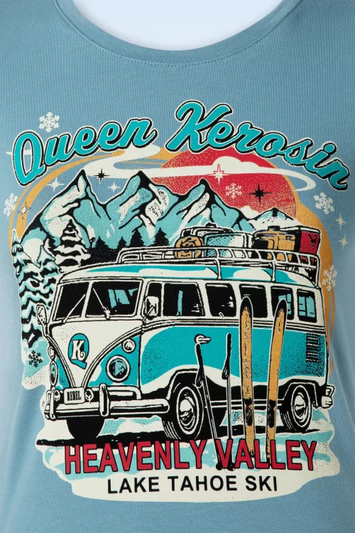 Queen Kerosin Heavenly Valley t-shirt in rookblauw