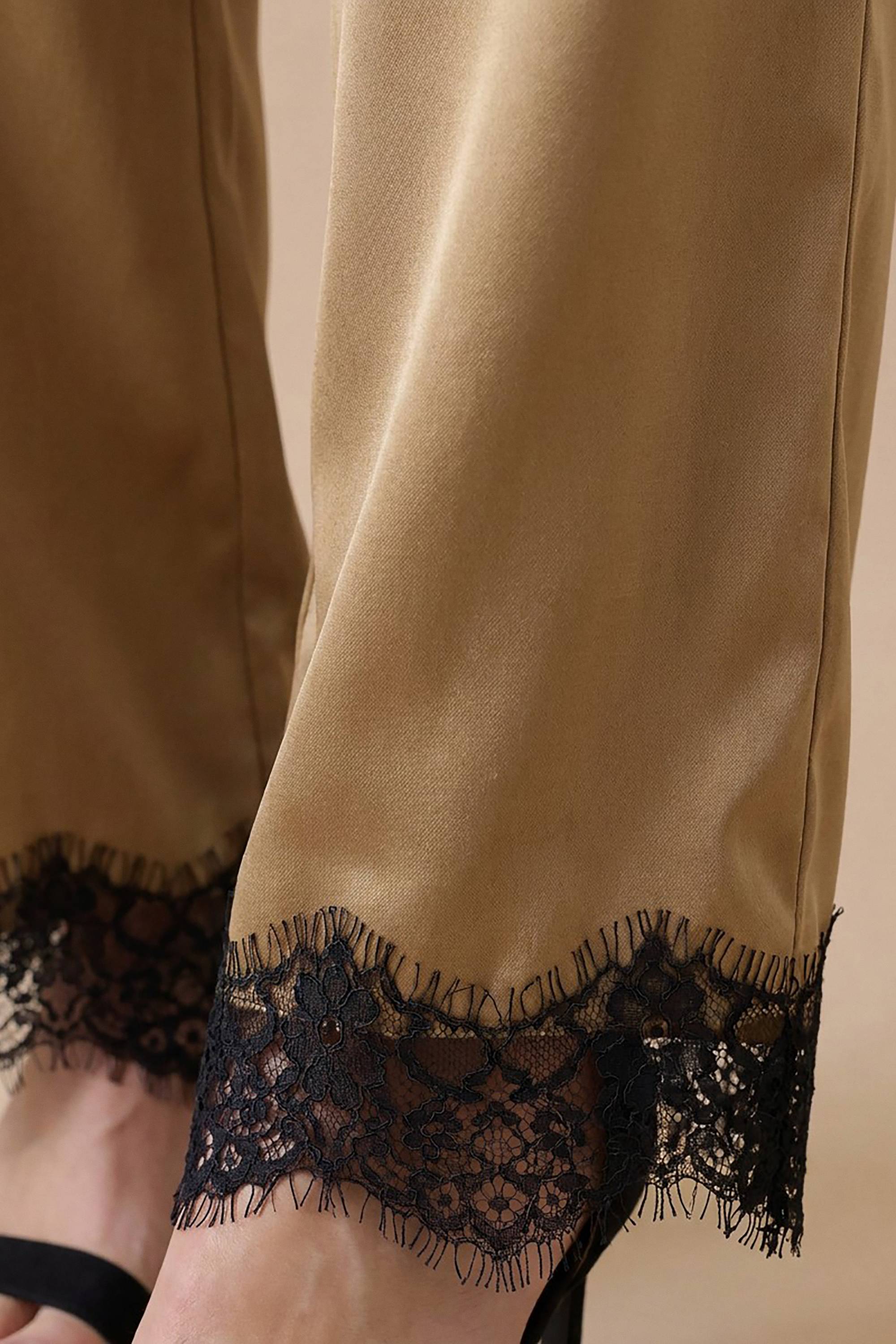 Oasis Pantalon Large En Crêpe Satiné Avec Poignets En Dentelle