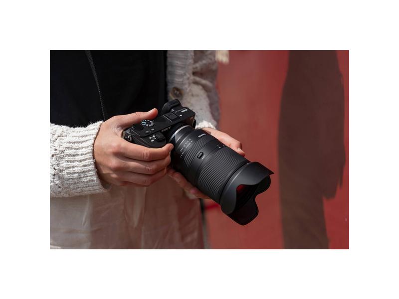 Tamron Zoomobjektiv AF 18-300mm F/3.5-6.3 Di III-A VC Sony Ein Objektiv mit allen Brennweiten