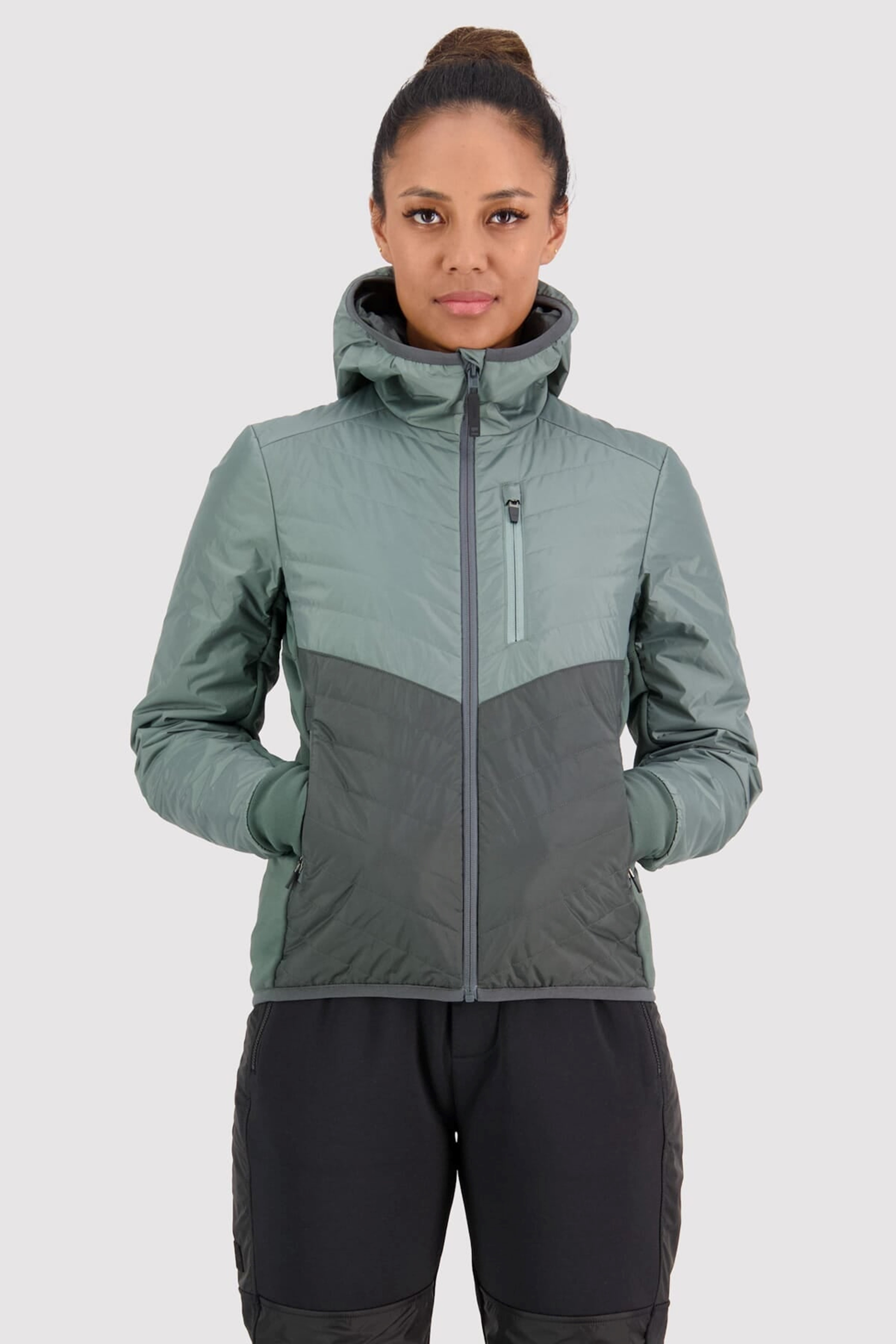 Mons Royale Nevis Wool Insulation Hood W's<br>Når tøft design møter friluftsliv!