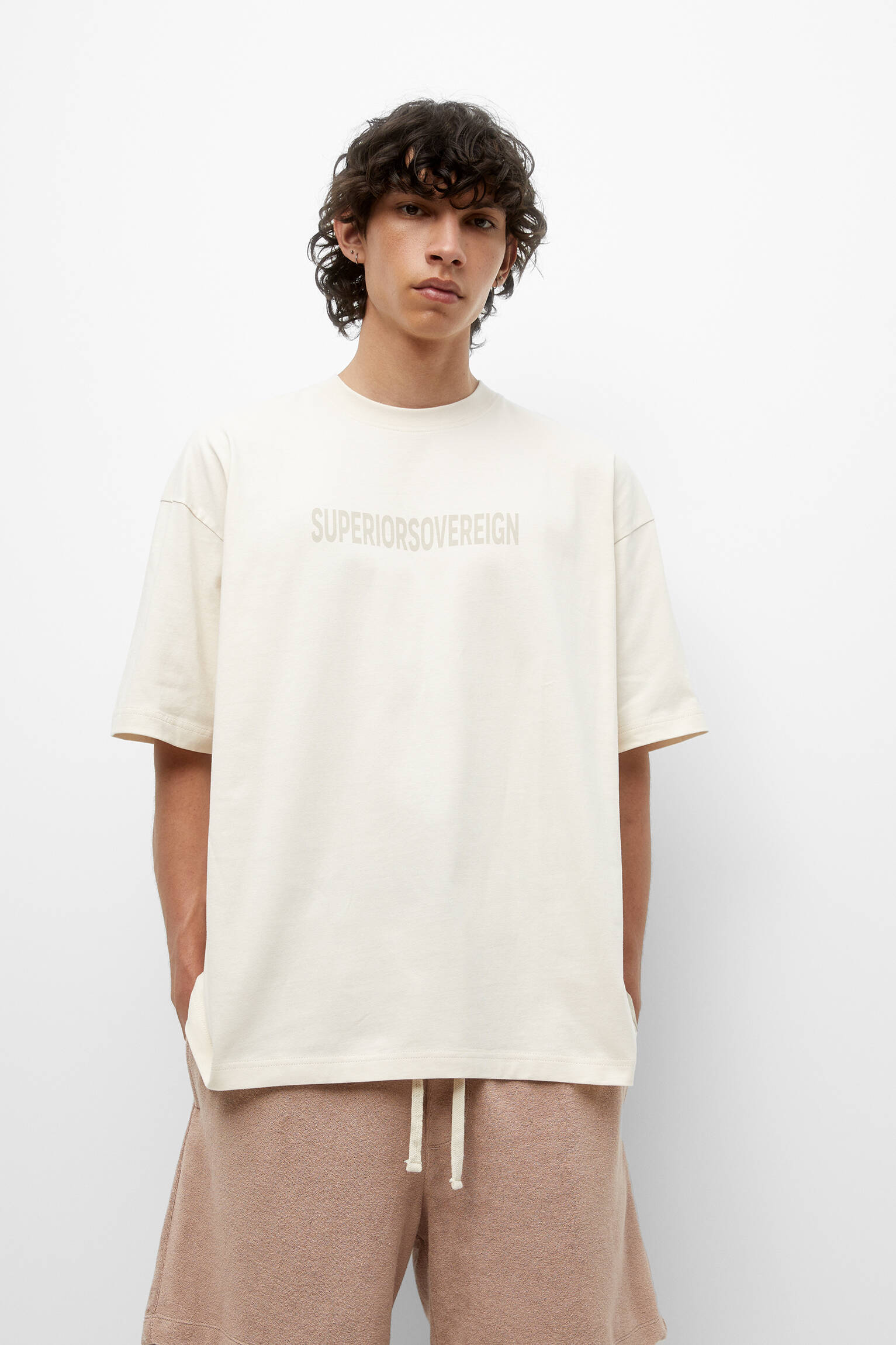 CAMISETA DE MANGA CURTA EXTRA SOLTA - BRANCA SUJA